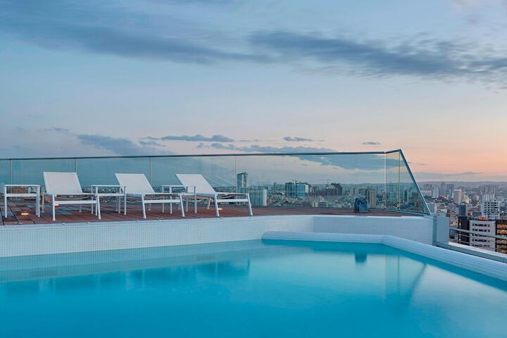 Hotel Pool