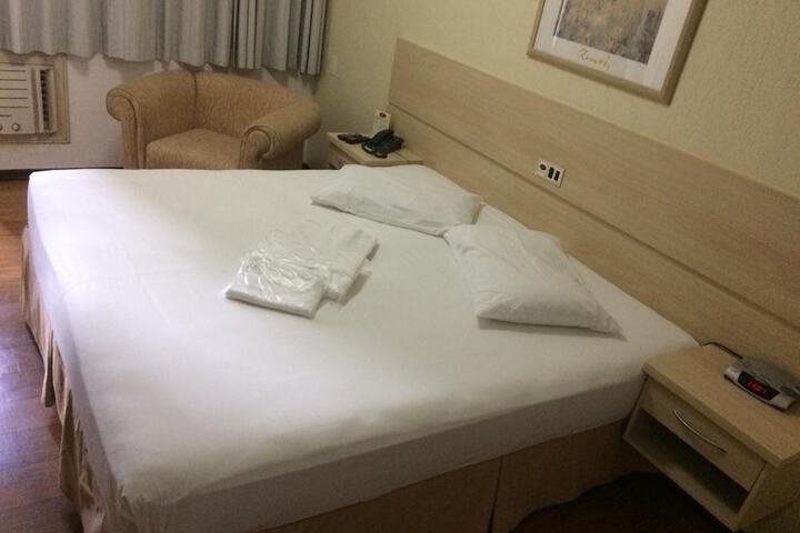 Room 18 of 39