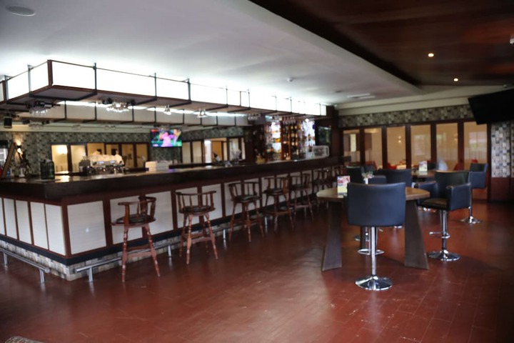 Lounge 68 of 114