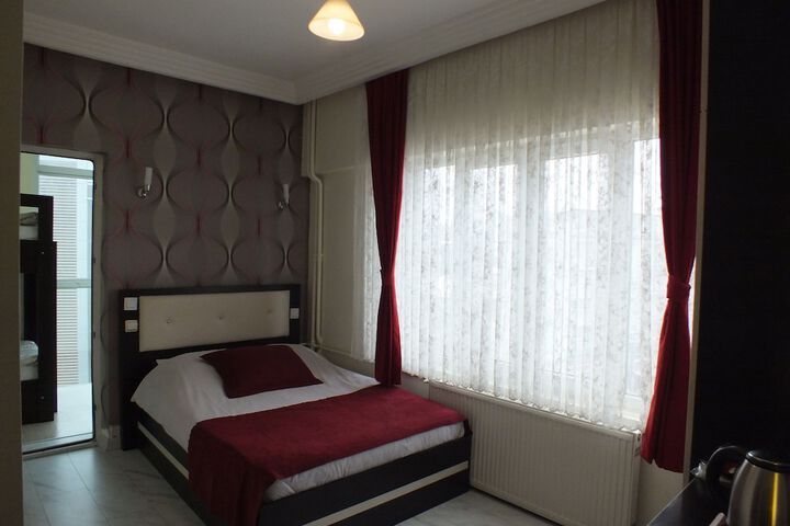 Room 5 of 23
