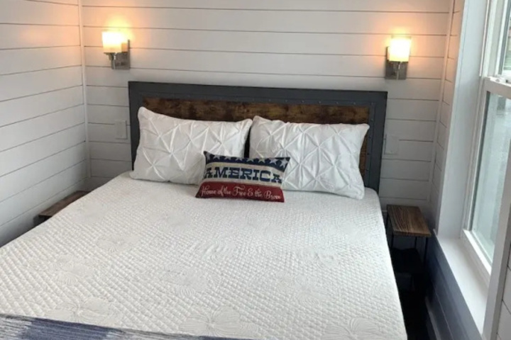 Room 5 of 15
