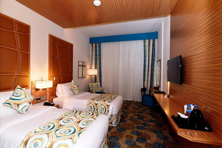 Room 14 of 106
