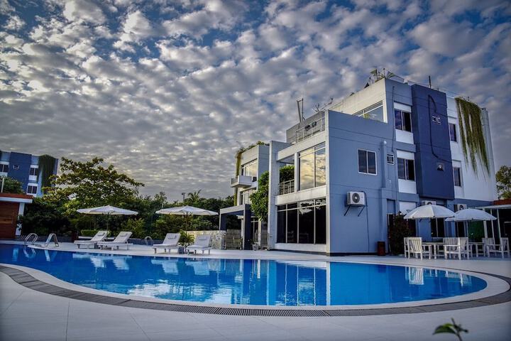 Pool 7 of 44