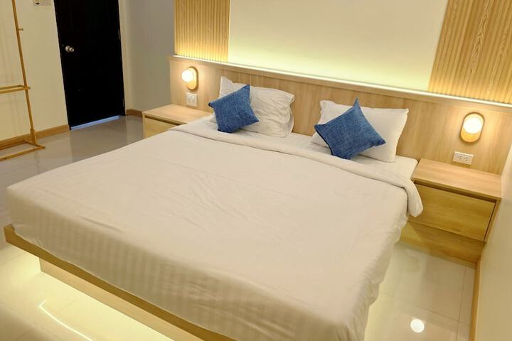 Room 46 of 97