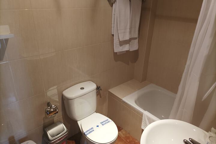 Room 30 of 41