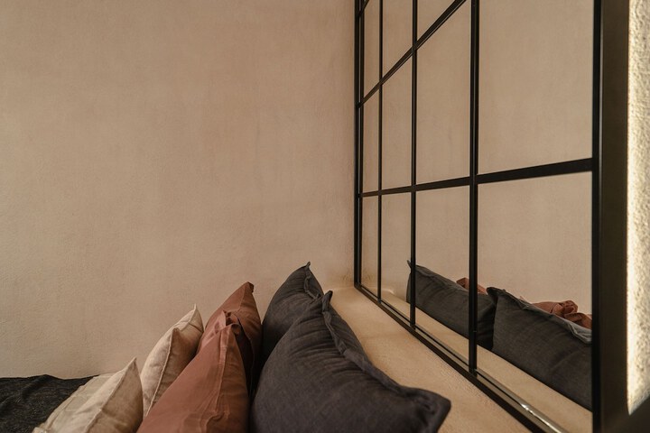 Room 72 of 260