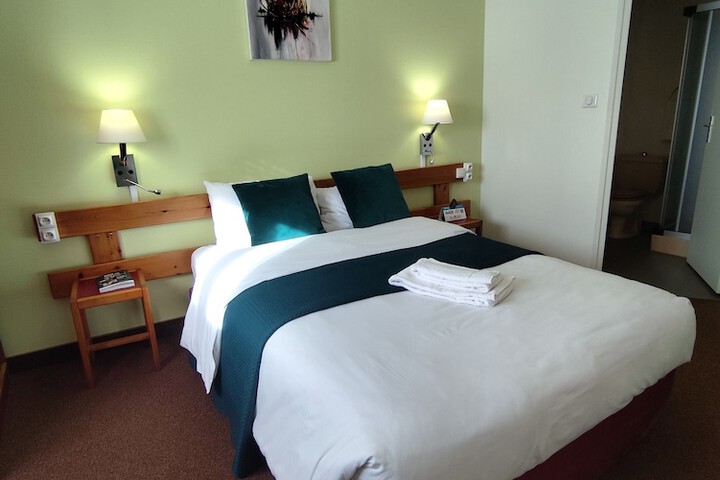 Room 15 of 43
