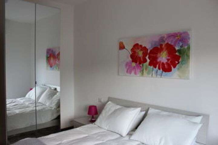 Room 17 of 33