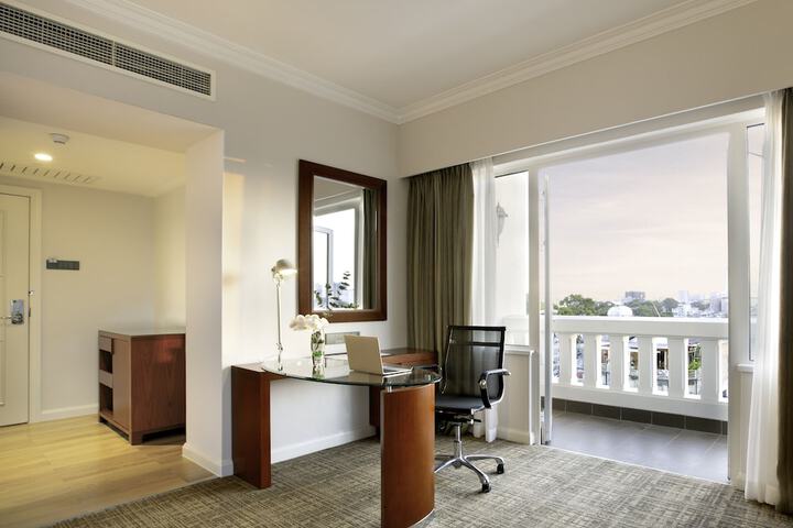 Room 8 of 70