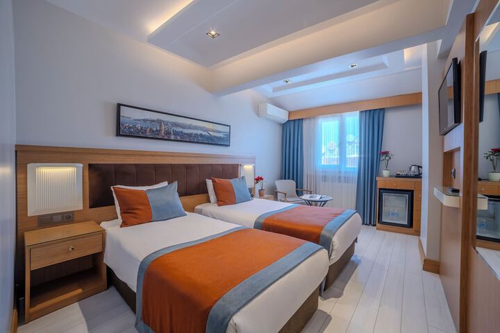 Room 21 of 66