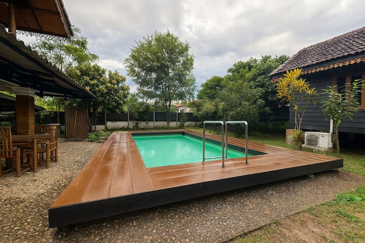 Pool 23 of 51