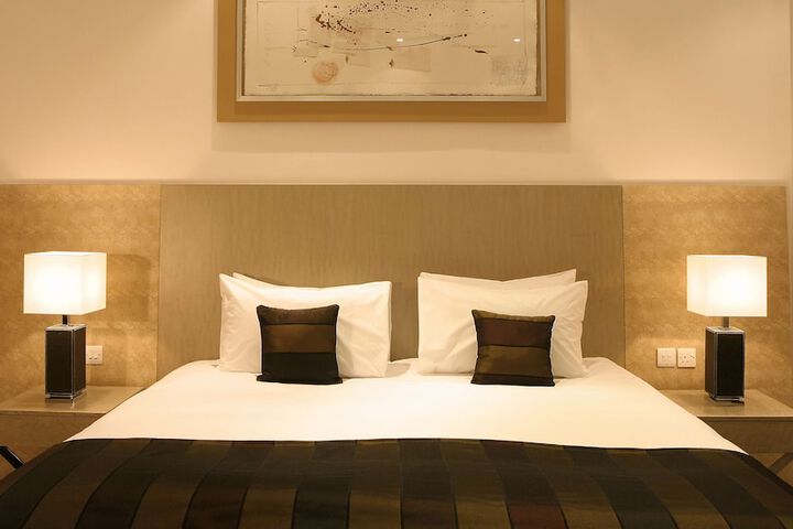 Room 6 of 53