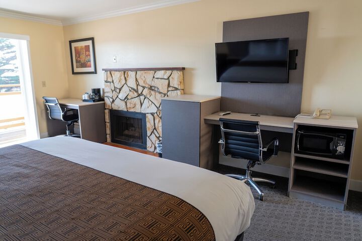 Room 30 of 141