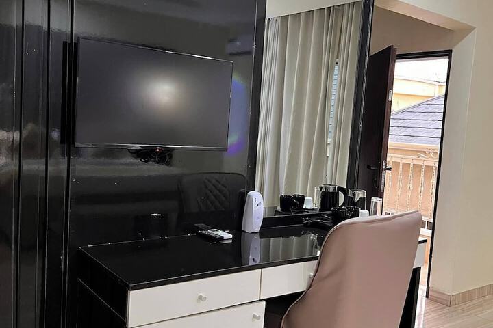 Room 3 of 19