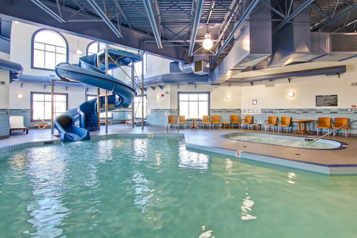 Pool 33 of 49