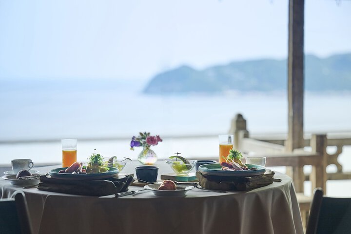 Breakfast/Coffee Service 64 of 73