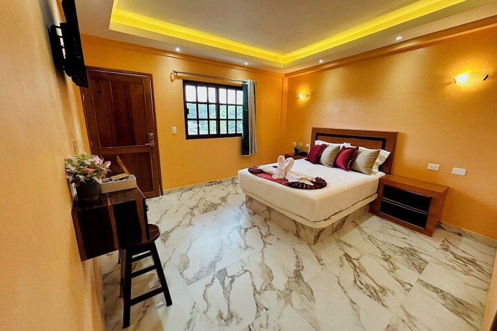 Room 2 of 26