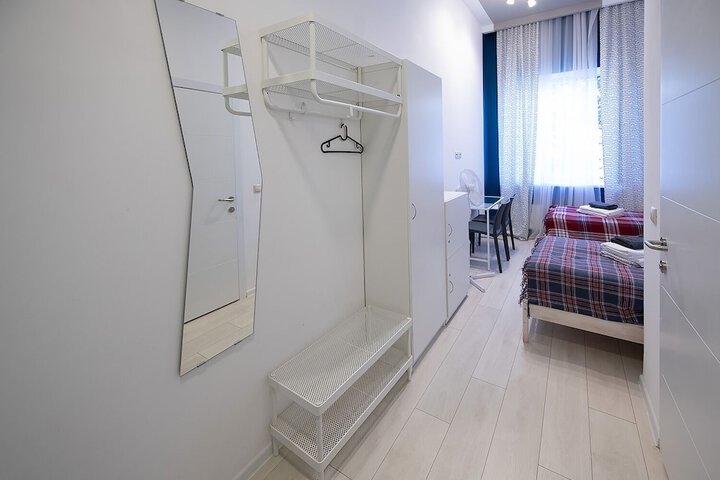 Room 5 of 25