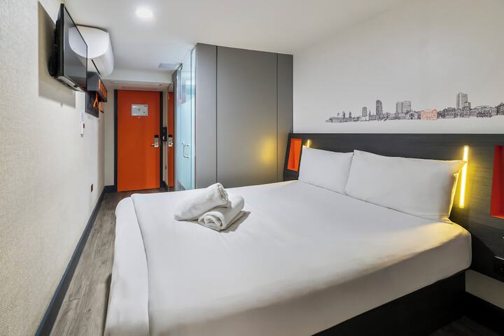 Room 40 of 105