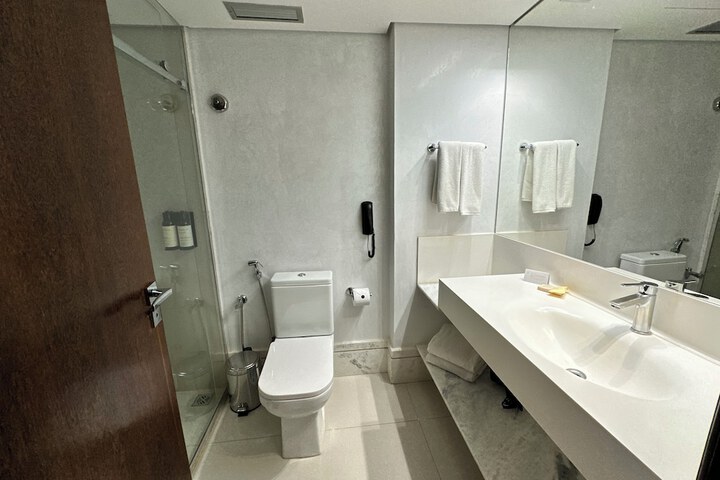 Clean Restrooms