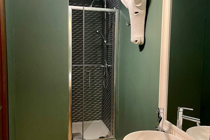 Room 79 of 87