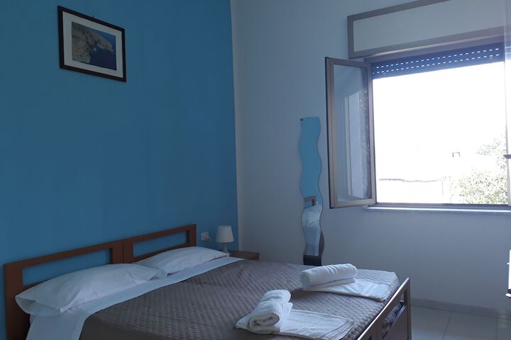 Room 15 of 41