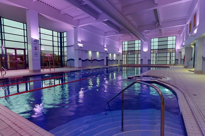 Hotel Pool