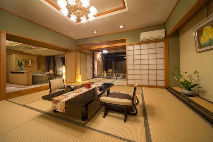 Room 10 of 49