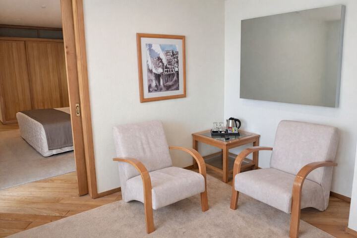 Room 7 of 39