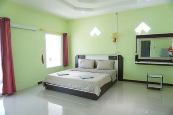 Room 15 of 29