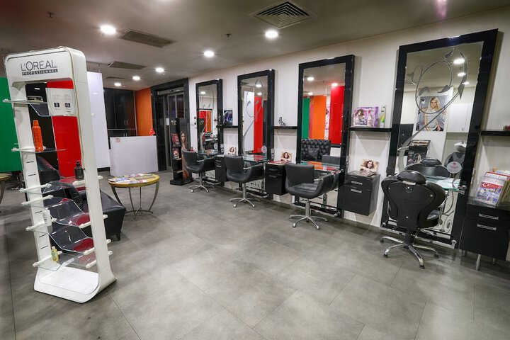 Hair salon