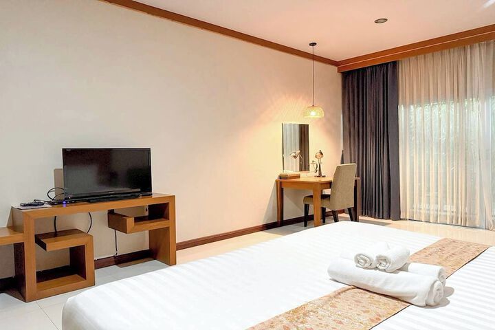 Room 16 of 128