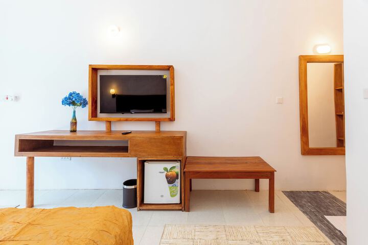 Room 20 of 163