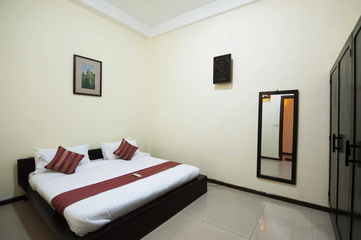 The Cadillac Riverside Suites
