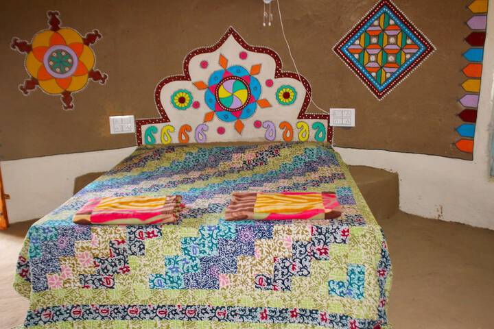 Room 12 of 50