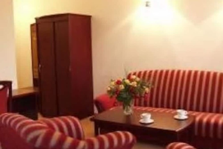 Guest Lobby
