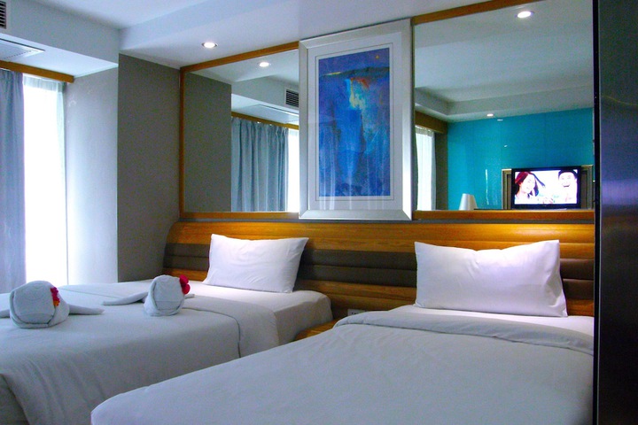 Room 17 of 41