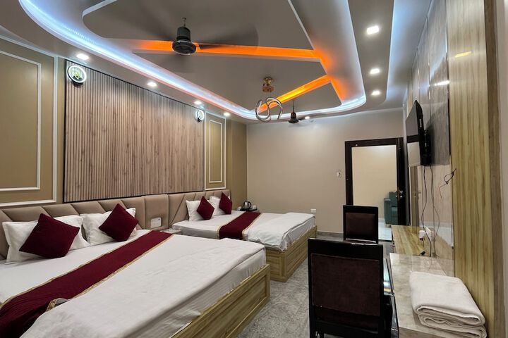Room 49 of 73