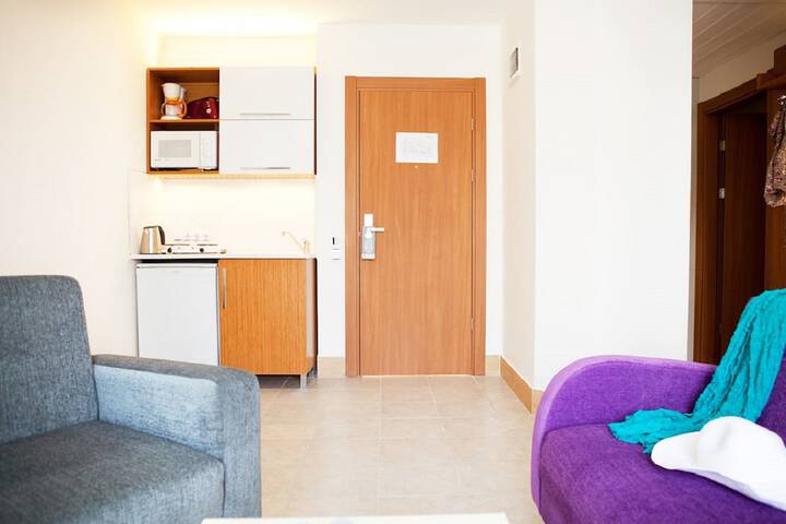 Private kitchenette