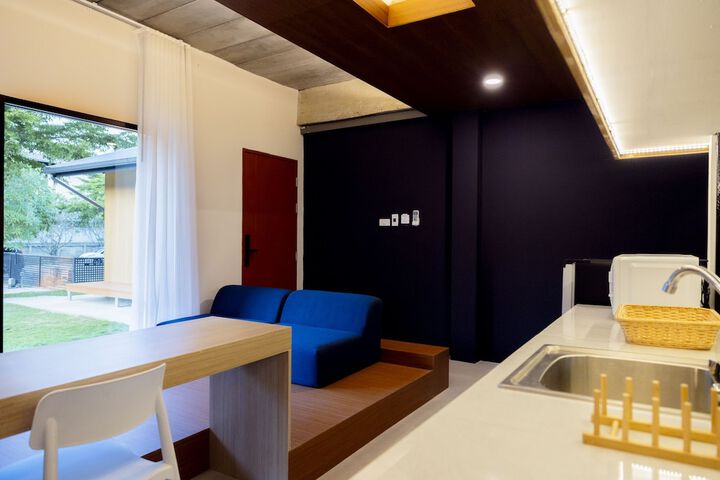 Room 77 of 103