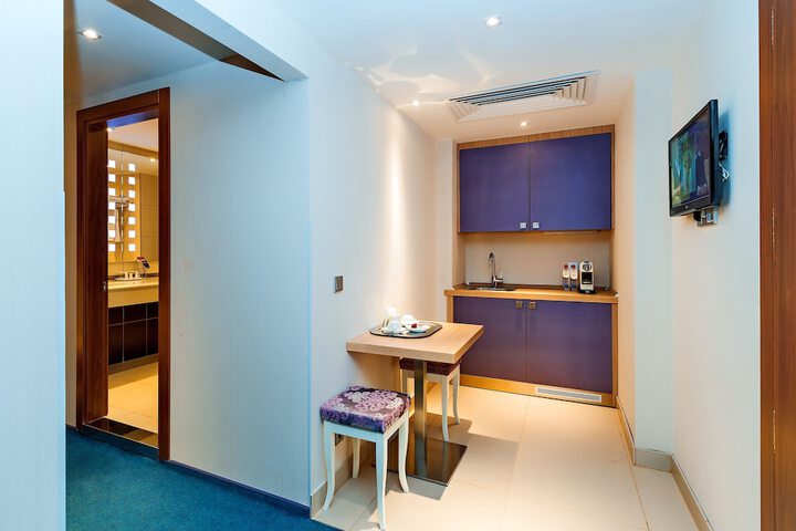 Room 7 of 44