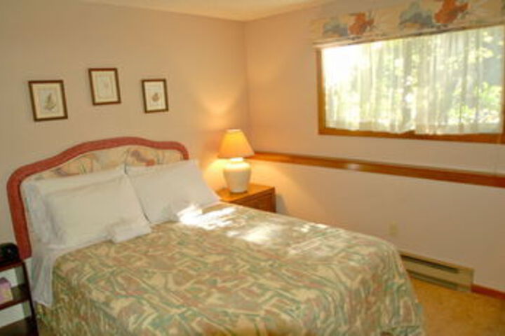Room 25 of 697