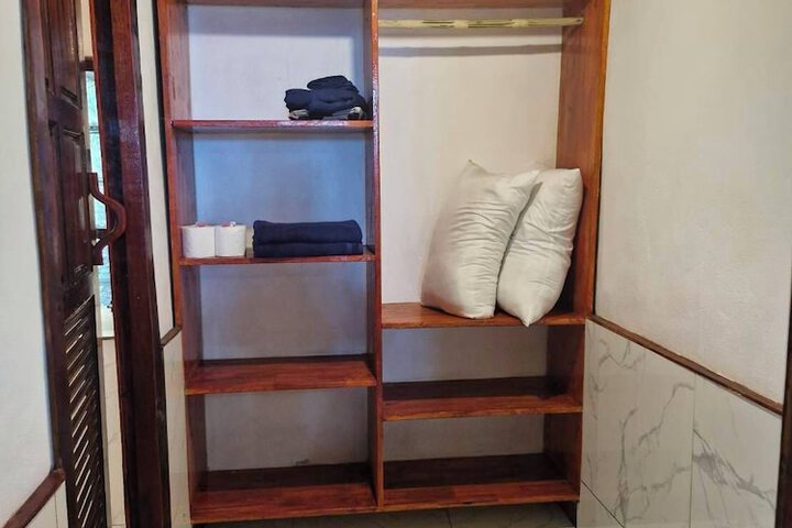 Room 253 of 288