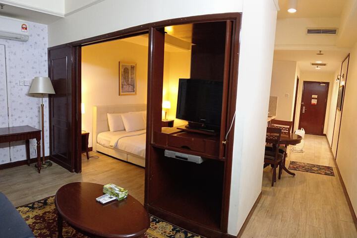 Room 18 of 47