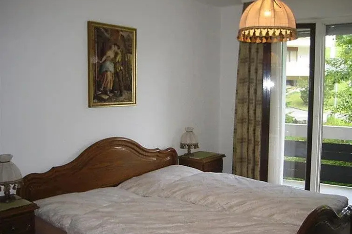 Room 2 of 11