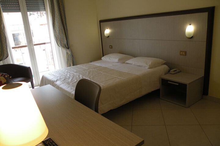 Room 7 of 58