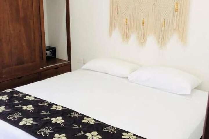Room 3 of 51