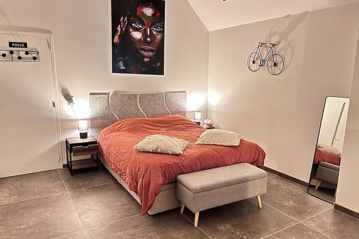 Room 16 of 57