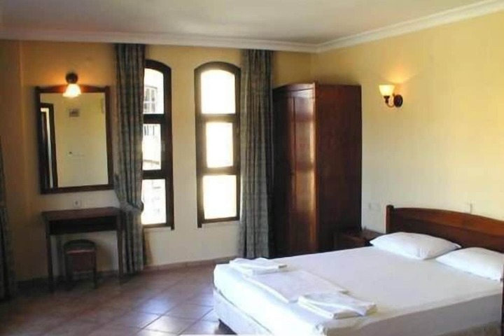 Room 3 of 31