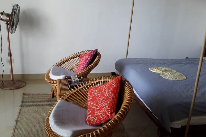 Room 4 of 117